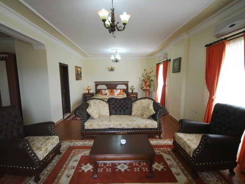 Yay Grand Hotel Mardin Buitenkant foto